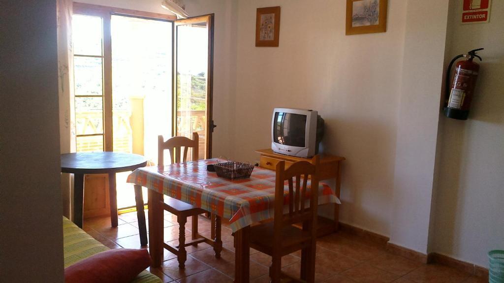 Apartamentos Las Colinas Velez Malaga Exterior photo